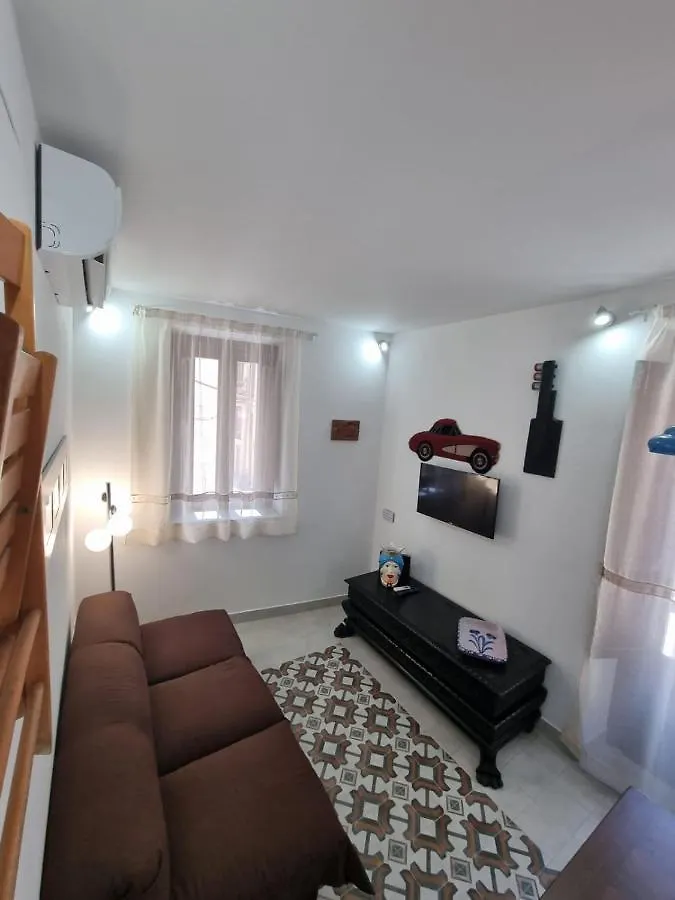 Casa Viotti Le Fuoriserie Palermo 0*,
